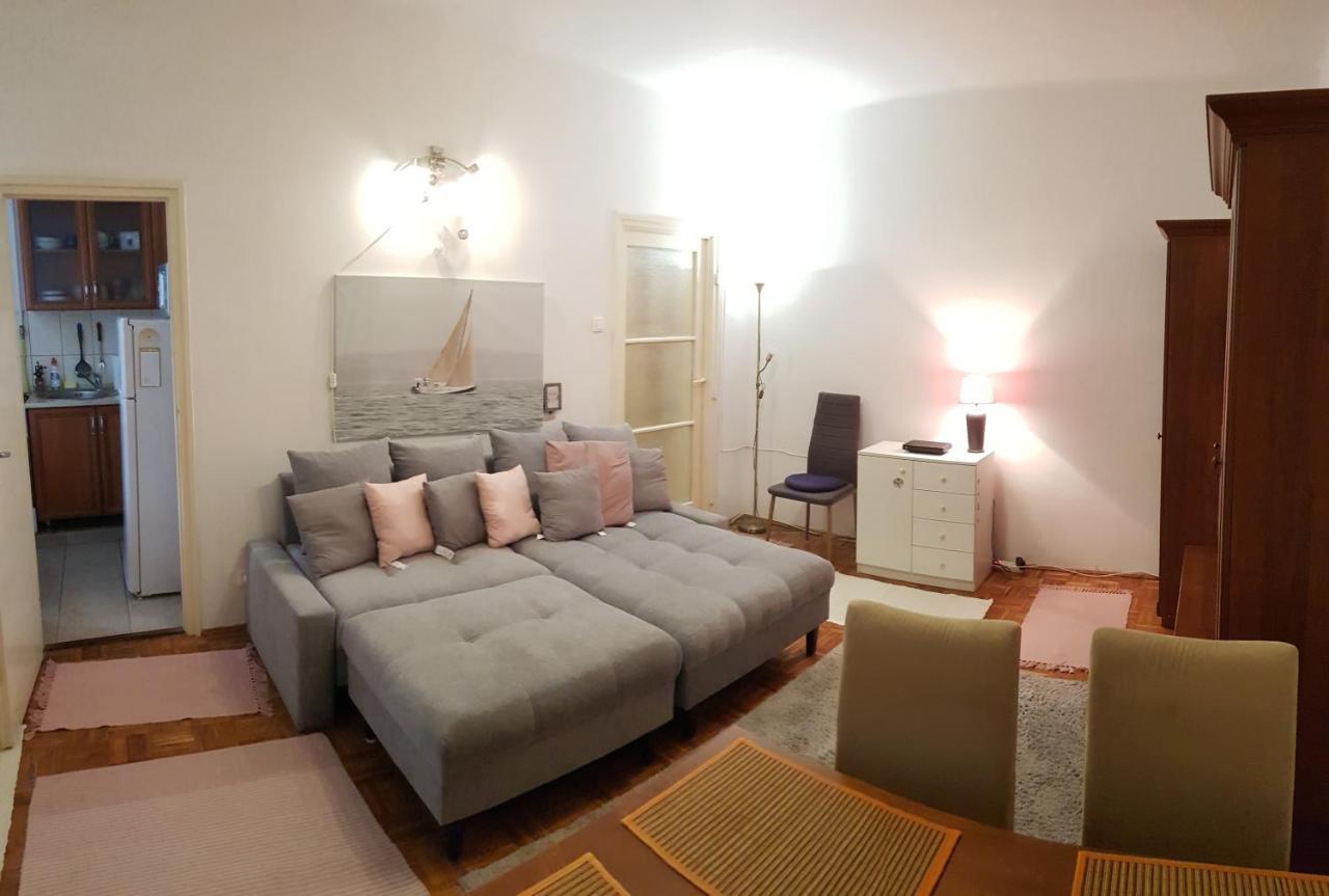 Ravagy Apartman Kecskemet Ngoại thất bức ảnh