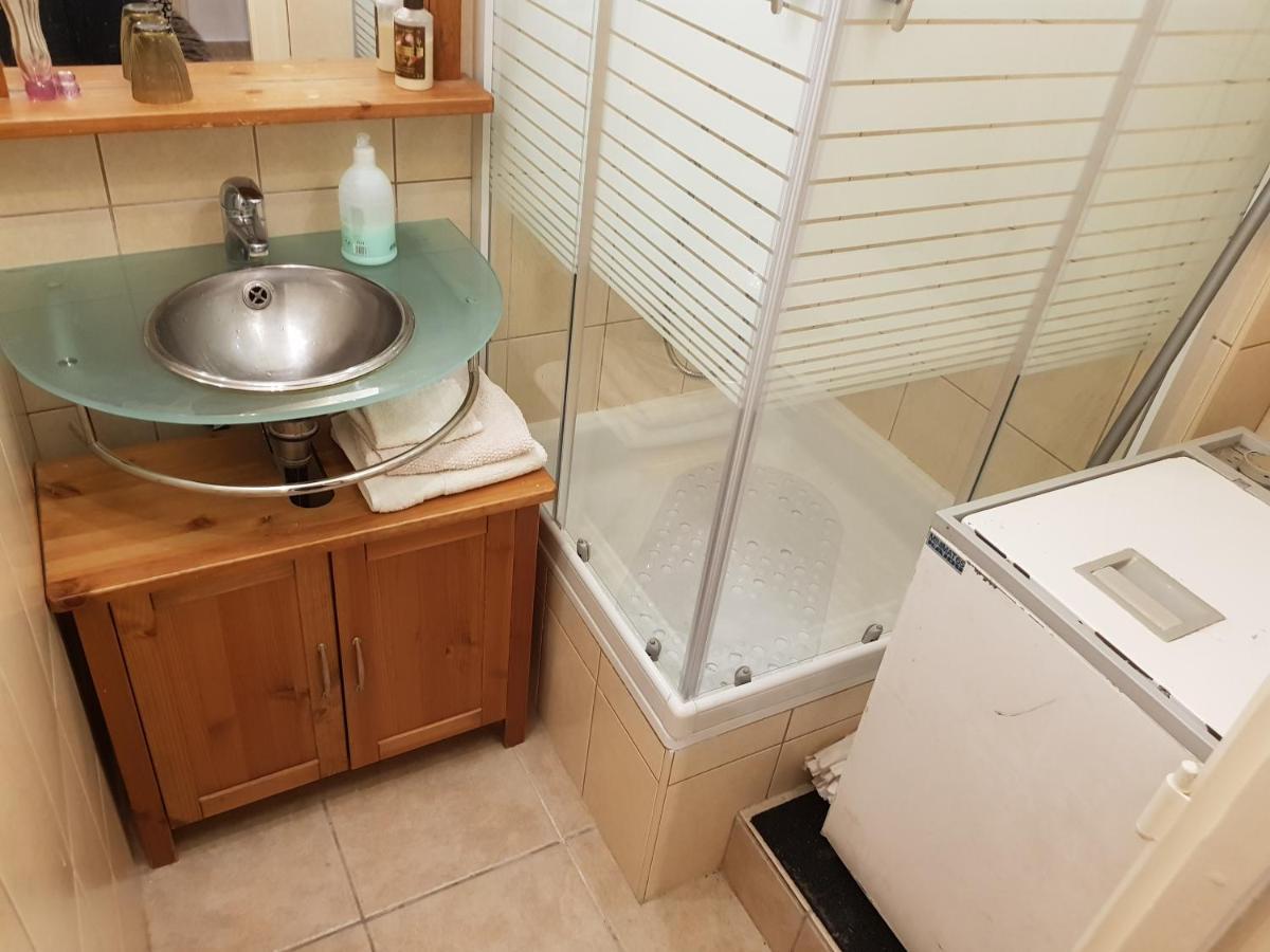 Ravagy Apartman Kecskemet Ngoại thất bức ảnh