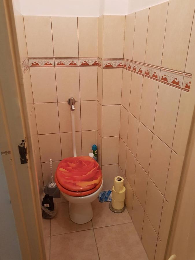 Ravagy Apartman Kecskemet Ngoại thất bức ảnh
